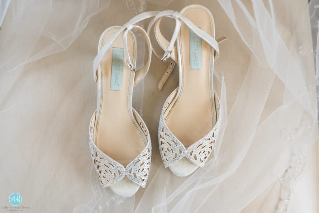 Kitten heels for wedding