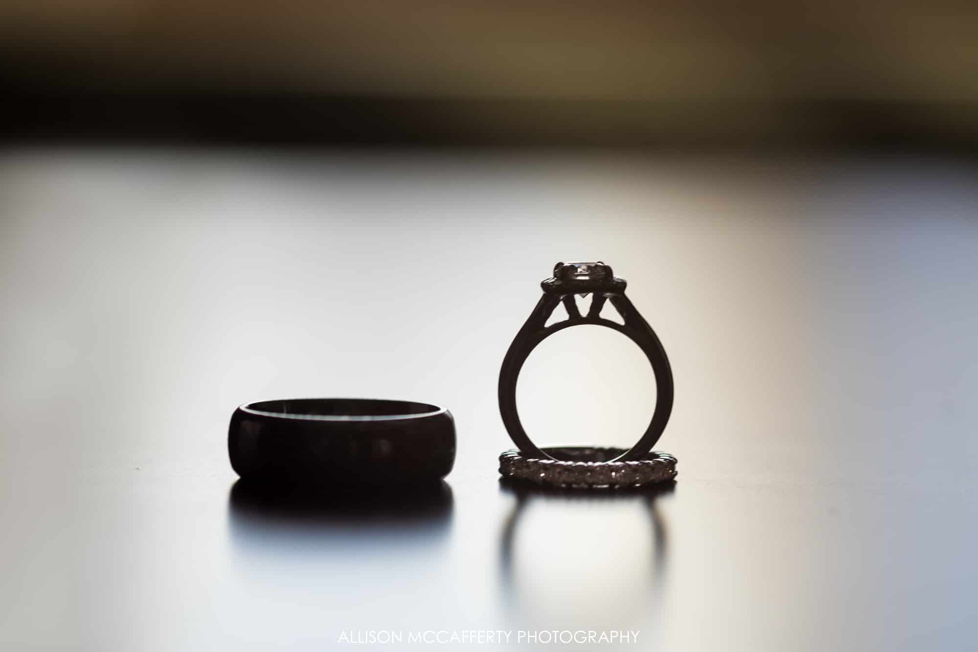 Silhouette of wedding rings
