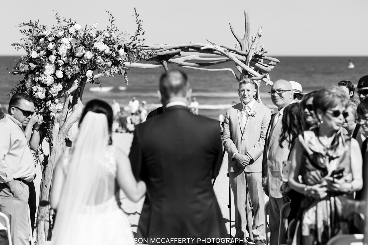 ICONA Windrift Beach Wedding Picture